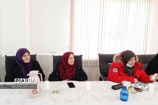 برگزاری نشست هم‌اندیشی مدیران متوسطه دوم در آموزش و پرورش رودهن