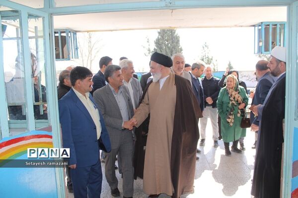افتتاحیه مدرسه خیرساز سه کلاسه الحاقی مدرسه سامنی  در روستای احمد آباد بهارستان 2