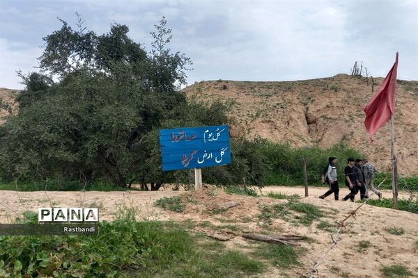 بازدید دانش‌آموزان منطقه ۱۳ از یادمان فتح‌المبین