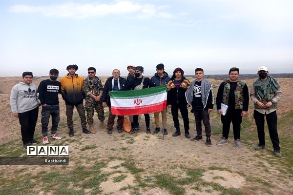 بازدید دانش‌آموزان منطقه ۱۳ از یادمان فتح‌المبین