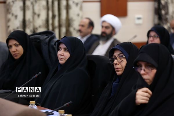 گردهمایی نمایندگان منتخب انجمن‌های اولیاء و مربیان و مدیران مدارس برتر سراسر کشور