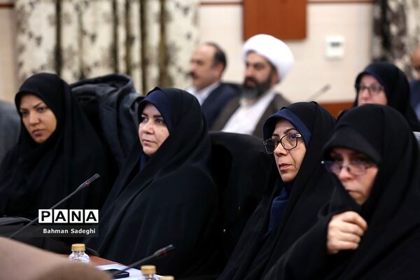 گردهمایی نمایندگان منتخب انجمن‌های اولیاء و مربیان و مدیران مدارس برتر سراسر کشور