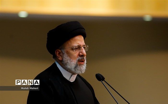 تاکید آیت‌الله رئیسی بر همخوانی قرآنی و ترویج فضای قرآنی در مدارس