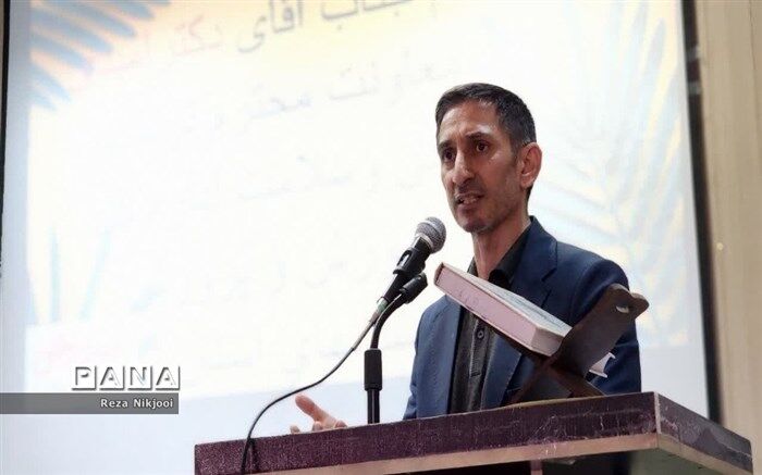 کشف استعداد و علایق دانش‌آموزان، برعهده مربیان مناطق است