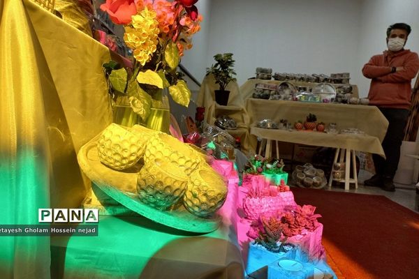 افتتاحیه  نمایشگاه صنایع دستی و عفاف و حجاب در شهرستان  قرچک