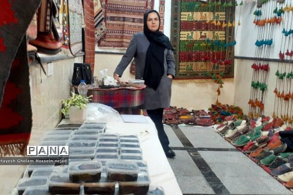 افتتاحیه  نمایشگاه صنایع دستی و عفاف و حجاب در شهرستان  قرچک