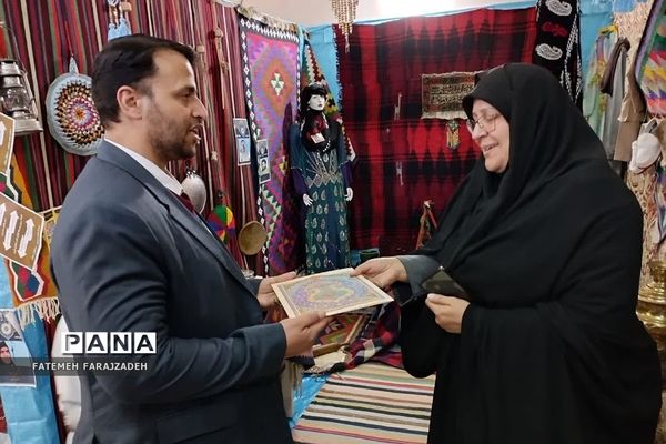 تقدیر مدیر اداره آموزش و پرورش فشافویه از برگزارکنندگان جشنواره‌ اقوام ایرانی