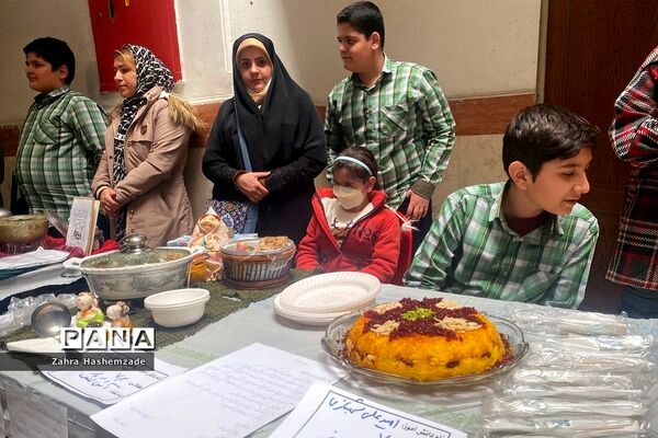 جشنواره غذا مدرسه استعدادهای درخشان شهید بهشتی ناحیه یک ری