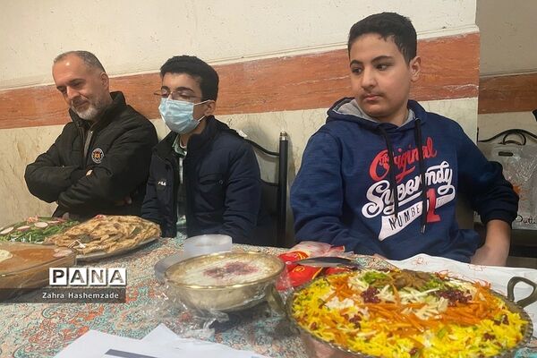 جشنواره غذا مدرسه استعدادهای درخشان شهید بهشتی ناحیه یک ری