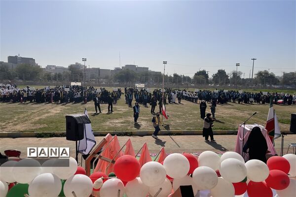 تداوم انقلاب با مانور بزرگ یاوران انقلاب پیشتاز ناحیه یک اهواز