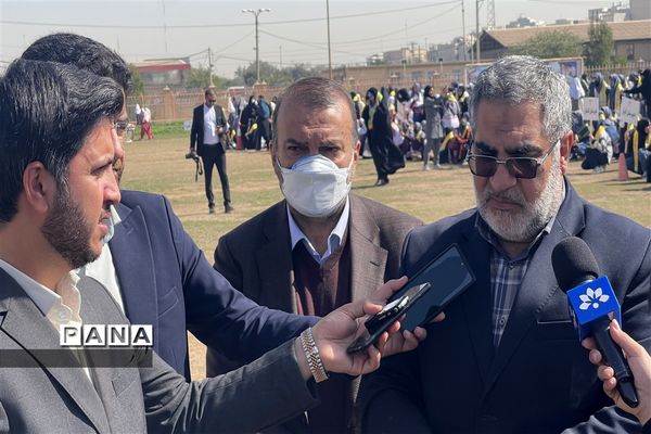 تداوم انقلاب با مانور بزرگ یاوران انقلاب پیشتاز ناحیه یک اهواز