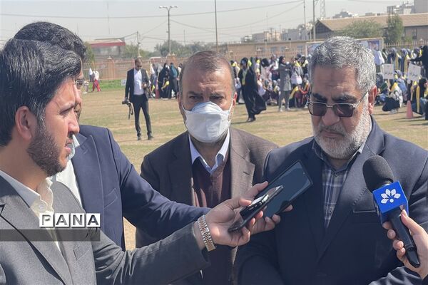 تداوم انقلاب با مانور بزرگ یاوران انقلاب پیشتاز ناحیه یک اهواز