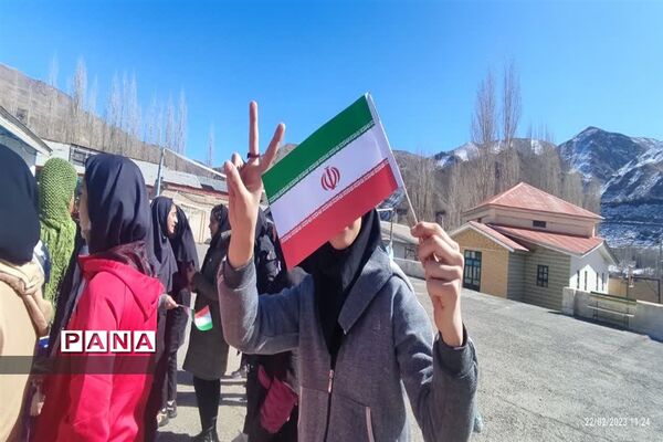 برگزاری المپیاد ورزشی درون مدرسه‌ای در بلده