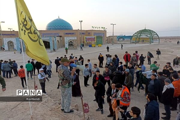 بازدید دانش‌آموزان منطقه ۱۳ از یادمان شلمچه