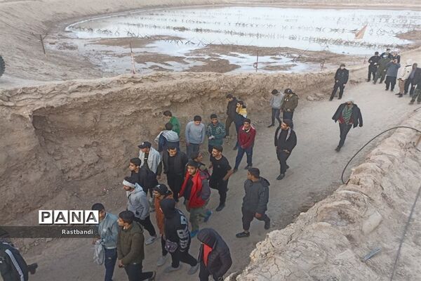 بازدید دانش‌آموزان منطقه ۱۳ از یادمان شلمچه