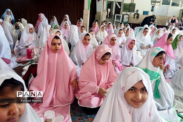 برگزاری باشکوه جشن تکلیف دانش‌آموزان  در مدرسه دانا