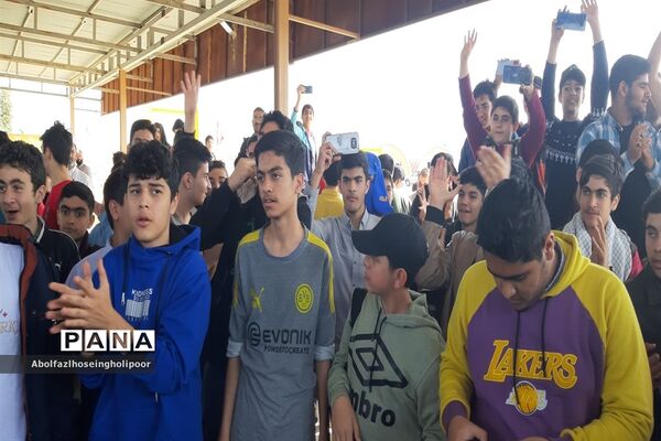 اعزام  دانش‌آموزان سمپادی شهرستان دزفول به اردوی پیشرفت نورانی