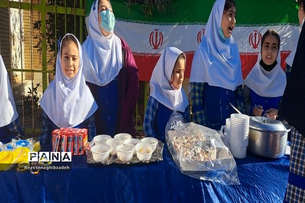 برپایی بازارچه کسب و کار دانش‌آموزی در آموزشگاه فضیلت شوشتر