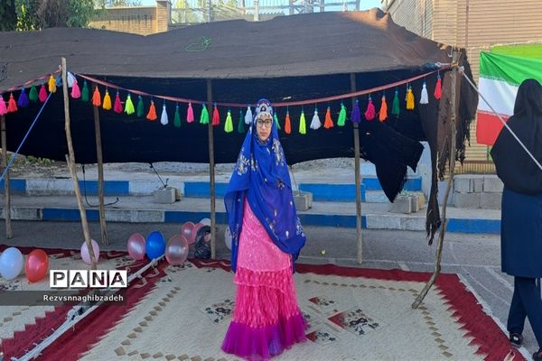 برپایی بازارچه کسب و کار دانش‌آموزی در آموزشگاه فضیلت شوشتر