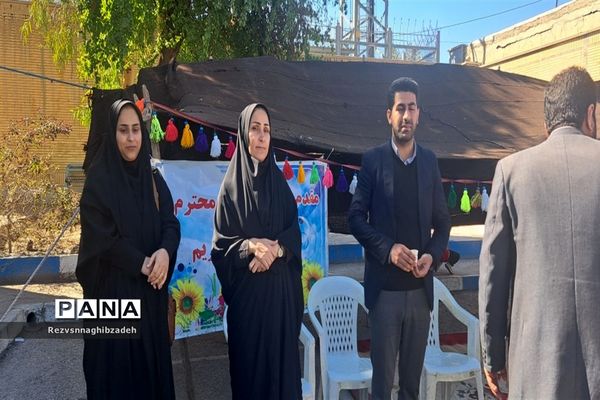 برپایی بازارچه کسب و کار دانش‌آموزی در آموزشگاه فضیلت شوشتر