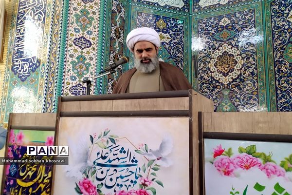 پرچم گردانی در نماز جمعه ملارد