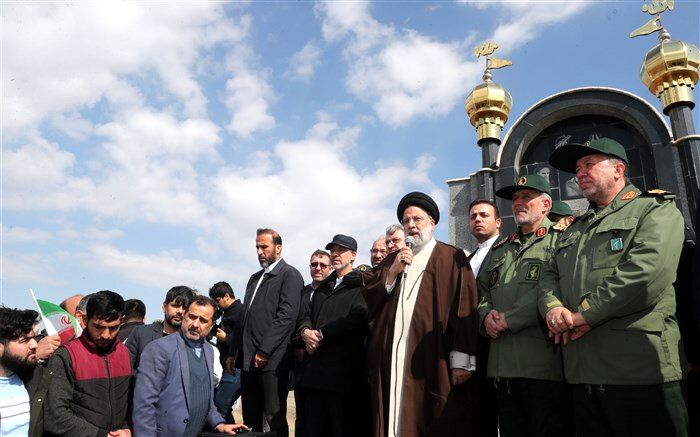 وجب به وجب ایران اسلامی شاهد از خودگذشتگی پاسداران و نیروهای مسلح کشور است