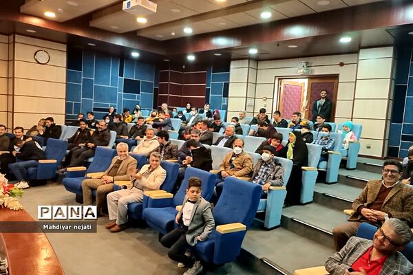 برگزاری نشست‌هایی صمیمانه با اولیای دانش‌آموزان در دبیرستان شهید بهشتی رودهن