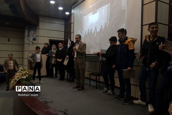 برگزاری نشست‌هایی صمیمانه با اولیای دانش‌آموزان در دبیرستان شهید بهشتی رودهن