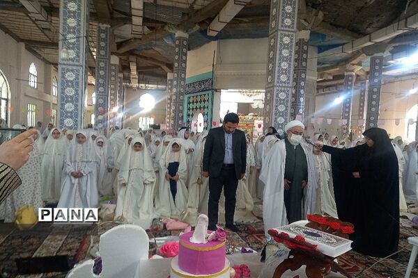جشن تکلیف دانش‌آموزان دبستان دخترانه نیایش شهرستان قدس