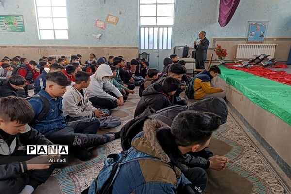 جشن ولادت حضرت ابوالفضل (ع) در مدرسه شهید علی تات جوادآباد