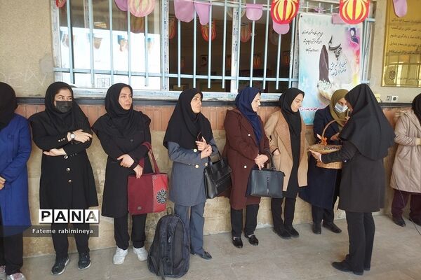 برگزاری جشن اعیاد شعبانیه در مدرسه امام حسین(ع) رودهن
