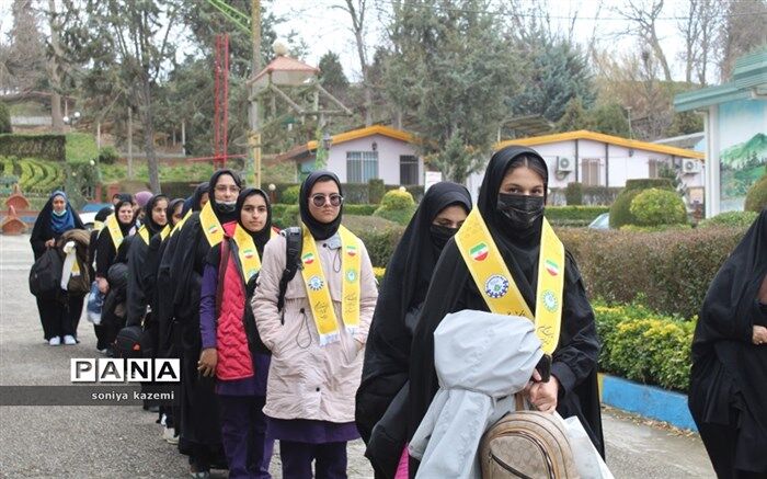 دانش‌آموزان دختر مازندرانی راهی اردو زیارت اولی‌ها شدند