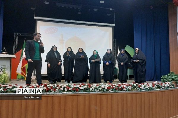 بدرقه دانش‌آموزان زیارت اولی شهر تهران