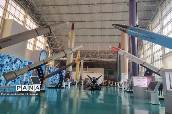 بازدید دانش‌‌‌آموزان هنرستان کارآفرینان ملارد از پارک هوا و فضا