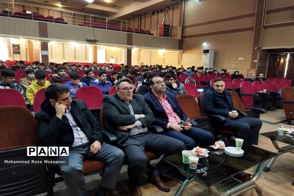جلسه دوم هدایت تحصیلی دانش‌آموزان پسر ملارد