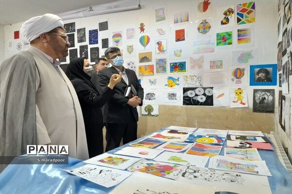 برگزاری نمایشگاه دست‌سازه‌های دانش‌آموزی در شهرکرد