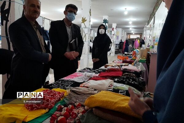 برگزاری نمایشگاه دست‌سازه‌های دانش‌آموزی در شهرکرد