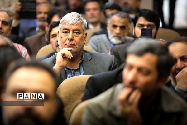 همایش ملی تجلیل از دبیران منتخب درس آمادگی دفاعی کشور