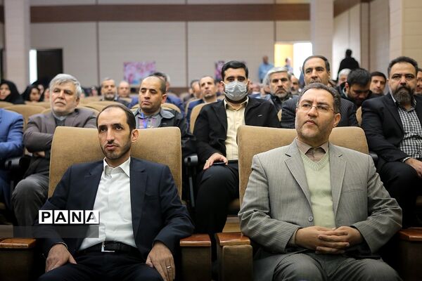 همایش ملی تجلیل از دبیران منتخب درس آمادگی دفاعی کشور