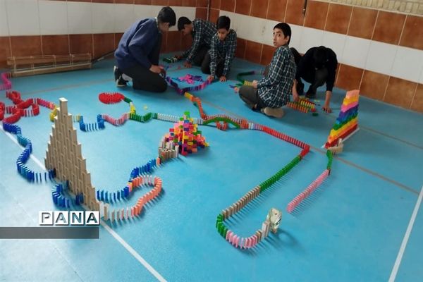 رقابت 300 دانش‌آموز پسر اقلیدی در مسابقات المپیاد رویش