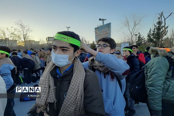 کاروان راهیان نور دانش‌آموزان منطقه ۱۵ تهران