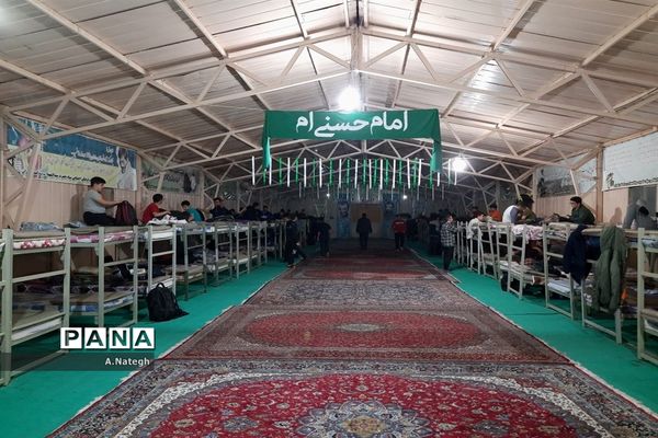 کاروان راهیان نور دانش‌آموزان منطقه ۱۵ تهران