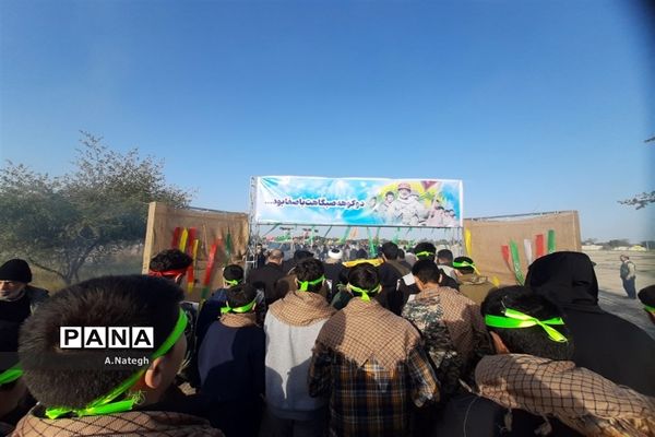 کاروان راهیان نور دانش‌آموزان منطقه ۱۵ تهران