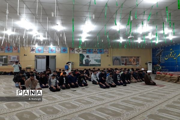 کاروان راهیان نور دانش‌آموزان منطقه ۱۵ تهران