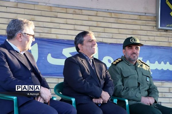 کاروان راهیان نور دانش‌آموزان منطقه ۱۵ تهران