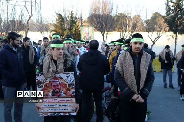 کاروان راهیان نور دانش‌آموزان منطقه ۱۵ تهران