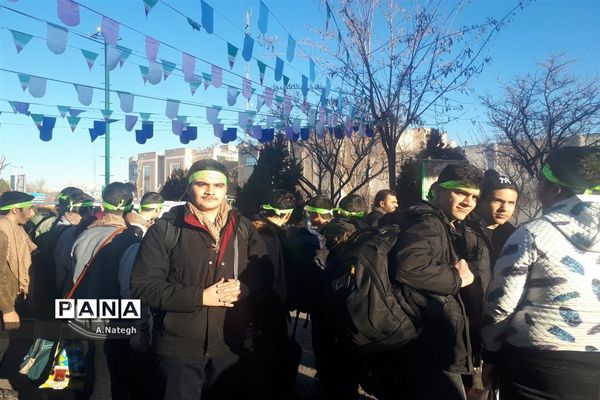 کاروان راهیان نور دانش‌آموزان منطقه ۱۵ تهران