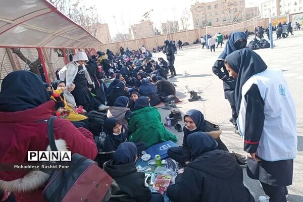 اردوی درون مدرسه‌ای دانش‌آموزان آموزشگاه شهید اورکی اسلامشهر