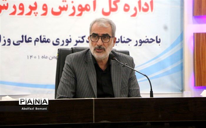 معلمان در صف اول فعالیت‌های خیرخواهانه کشور هستند