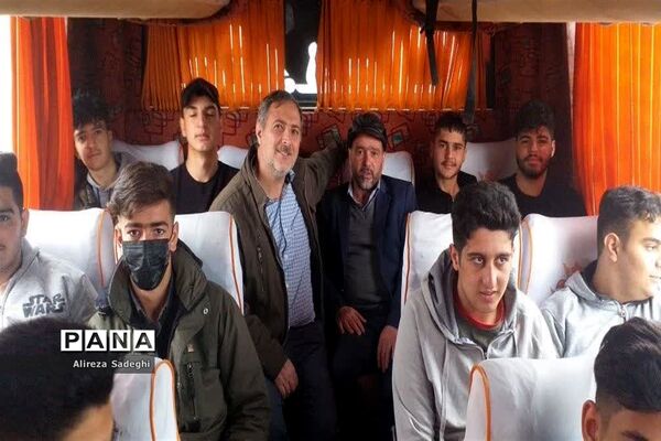 اعزام دانش‌آموزان نایینی برای شرکت در اردوی راهیان نور